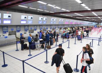How Do You Avoid Long Lines at the Airport Without Paying?