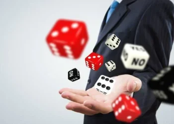 The Thin Line Between Online Gaming and Gambling: How are They Connected?