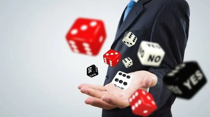 The Thin Line Between Online Gaming and Gambling: How are They Connected?