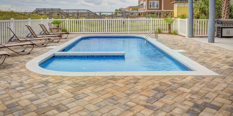 How to Make Your Pool Look More Luxurious: 3 Pool Lighting Ideas