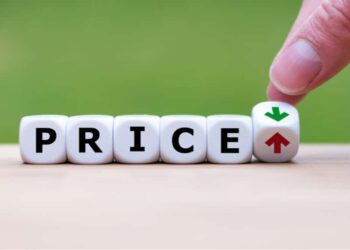 5 Ways Your Ecommerce Business Can Benefit from Competitor Price Tracking