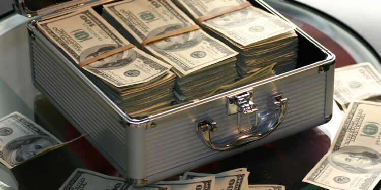 How to Increase Revenues, Reduce Risk & Improve Cash Flow for Your Business?