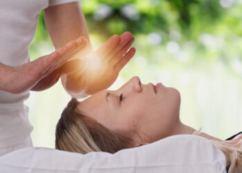 The Science Behind Energy Healing: Exploring Its Effectiveness