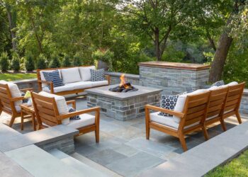 Maximizing Your Outdoor Space with a Beautiful and Durable Deck