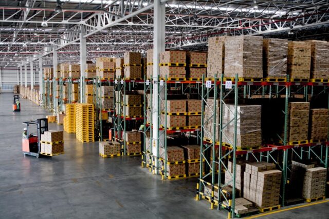 Navigating the Warehouse Market: A Complete Information to Leasing and Shopping for