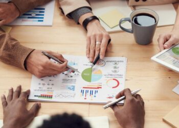 The Ultimate Etsy Seller Accounting Checklist: Keeping Your Business On Track