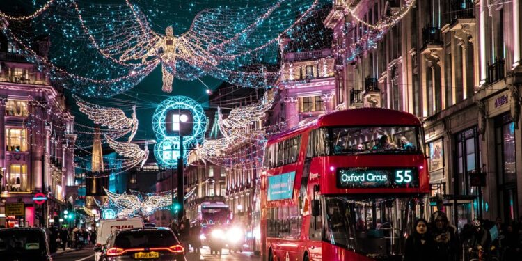 Exploring the Best Bars and Clubs in London